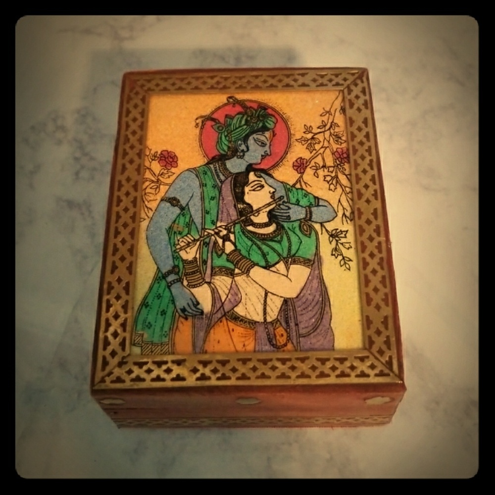 Indian-ethnic styled personal box.